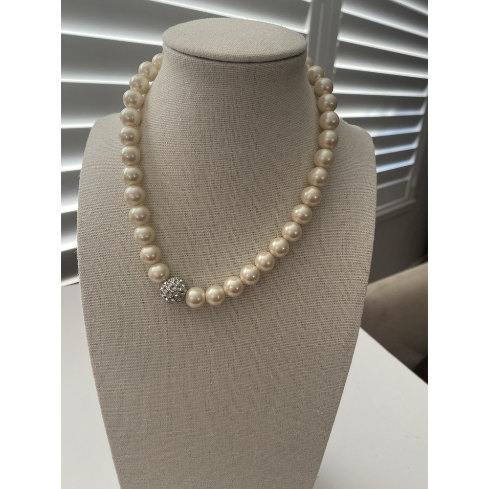 Stella & Dot Faux Pearl Stretch Choker Necklace For Girls original box